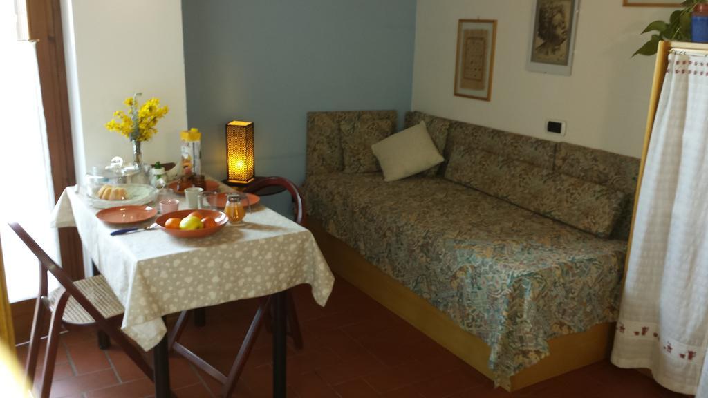 Bed and Breakfast Olivella à Mezzane di Sotto Extérieur photo